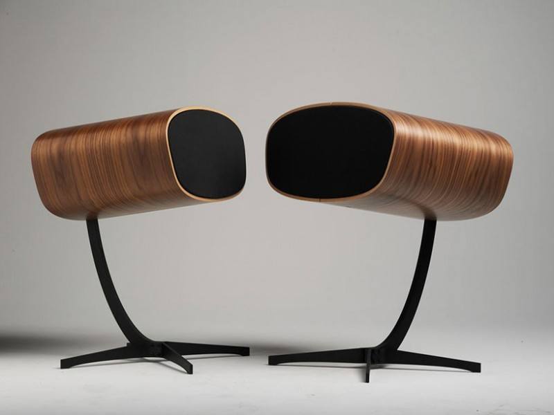 davone-speakers-channel-eames-chair-aesthetic1