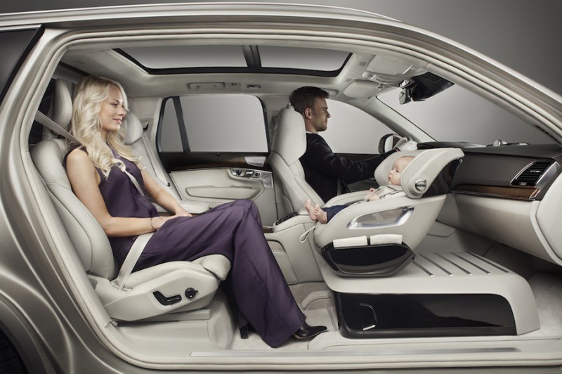 innovative-volvo-concept-puts-little-ones-in-front1