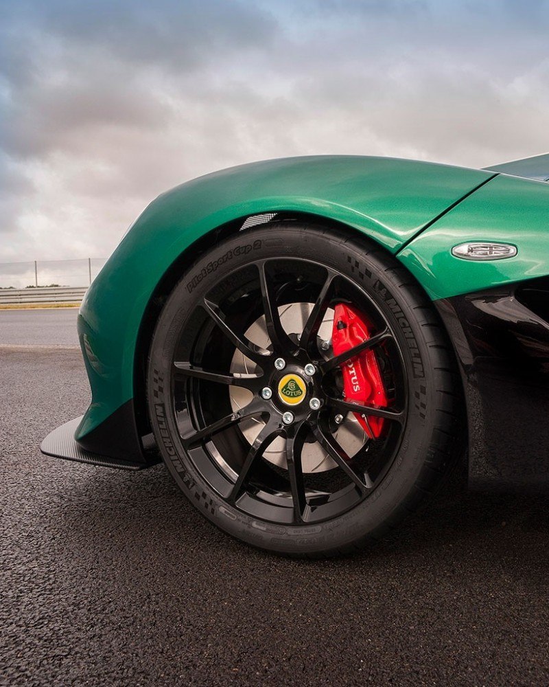 lotus-unveils-performance-oriented-3-eleven-single-seater4