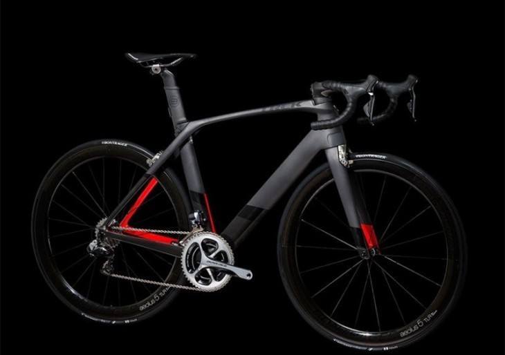 Madone 9 Series Features Head-Turning Looks and Wind-Cheating Aerodynamics