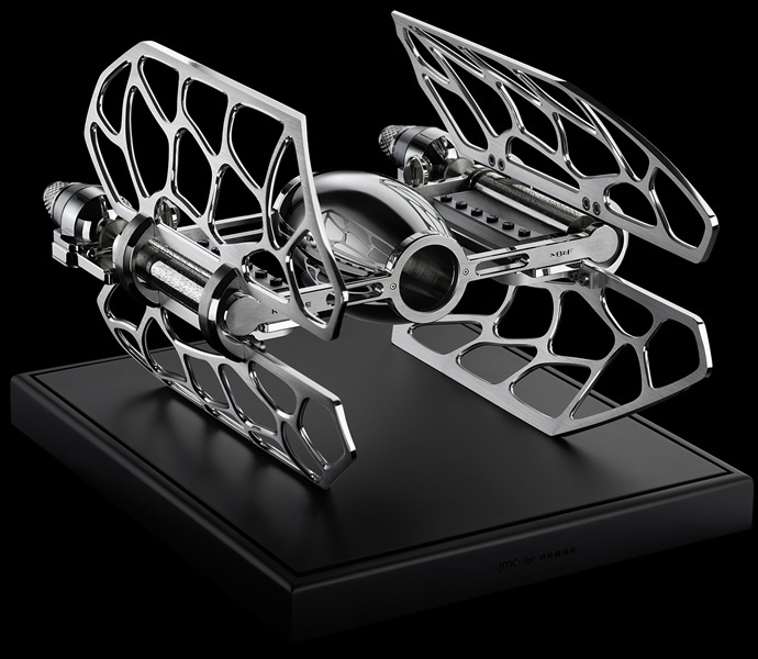 mbfs-musicmachine-3-is-shaped-like-a-tie-fighter2