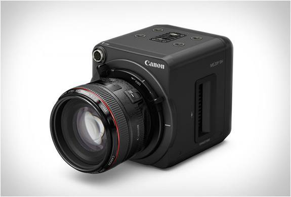 canons-30k-me20f-sh-camera-can-capture-full-hd-in-the-dark1