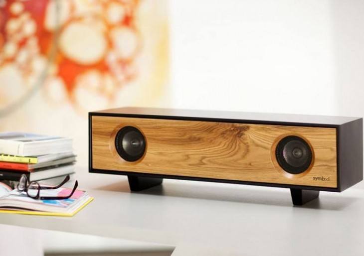 Tabletop HiFi Is an Amplified Speaker Cabinet