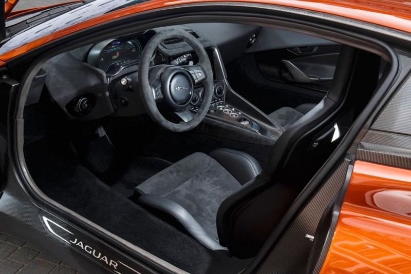 jaguar-and-land-rover-unveil-cars-from-james-bond-spectre-movie26