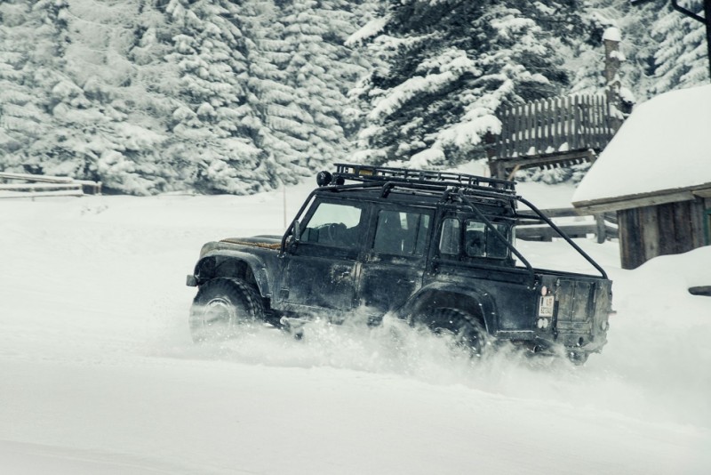 jaguar-and-land-rover-unveil-cars-from-james-bond-spectre-movie5