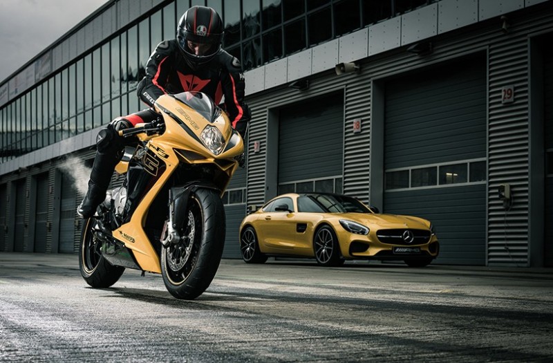 mercedes-amg-and-mv-agusta-collaborate-on-high-performance-motorcycle9