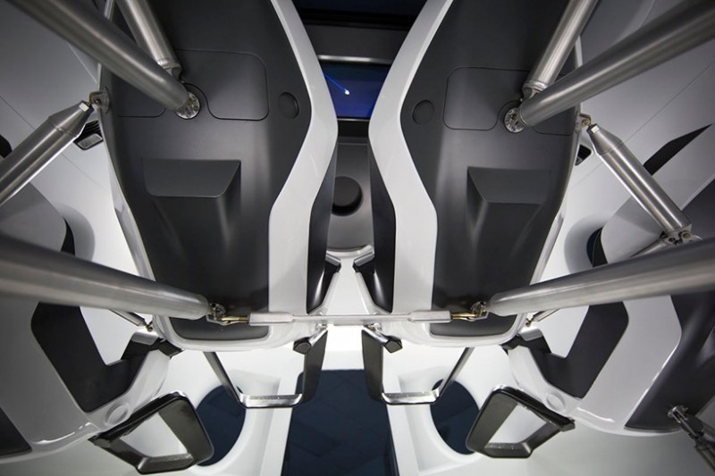 peek-inside-the-spacex-rocket-that-will-carry-space-tourists2