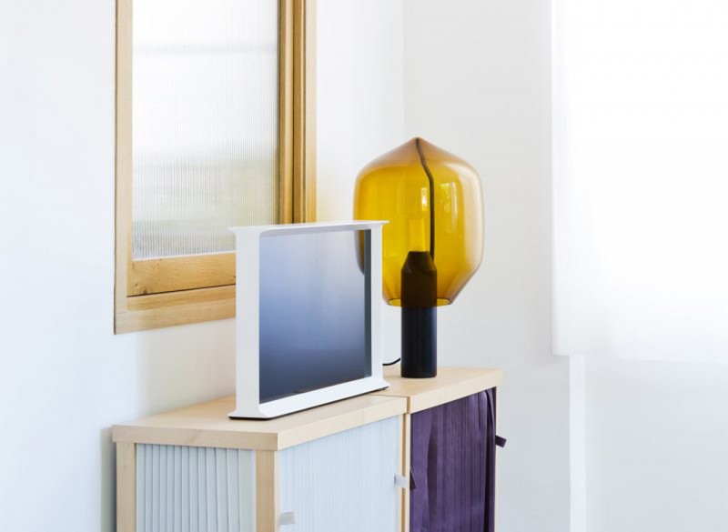 samsung-re-imagines-the-television-as-designer-furniture3