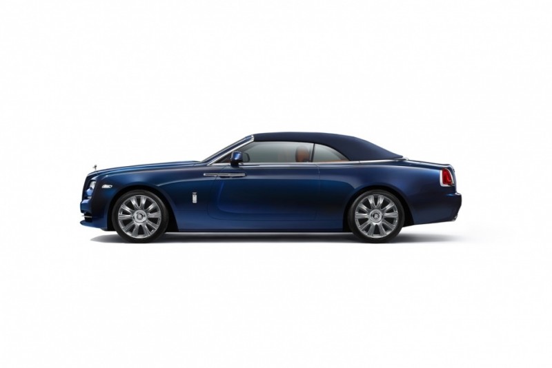 the-new-rolls-royce-dawn-drophead-is-already-sold-out8