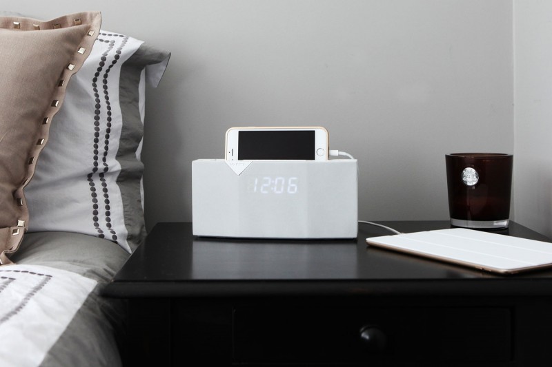 beddi-smart-alarm-bills-itself-the-ultimate-bedside-companion4