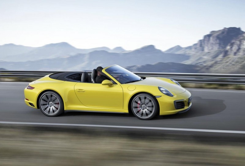 porsches-continues-turbocharging-spree-with-2017-911-4-lineup4