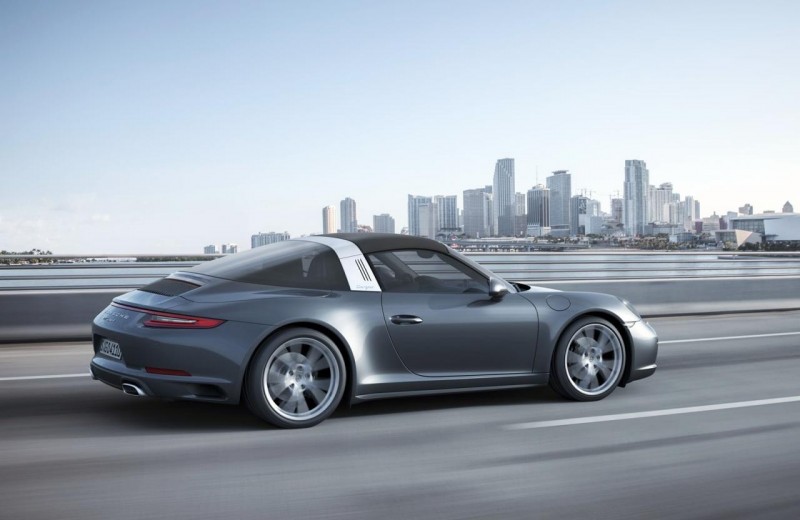porsches-continues-turbocharging-spree-with-2017-911-4-lineup6