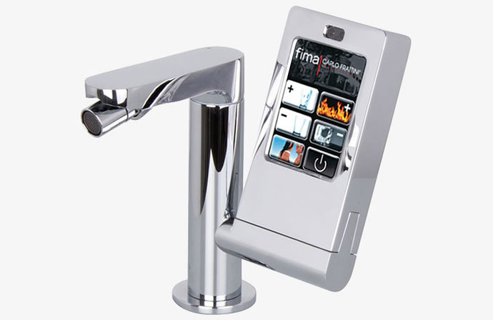 these-frattini-bathroom-fixtures-incorporate-a-touchscreen3