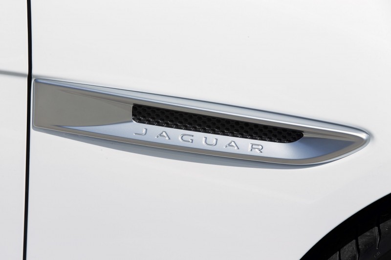 2016-jaguar-xe-starts-at-only-36k24