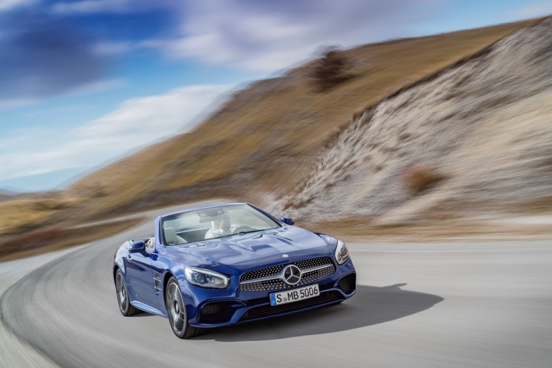 2017-mercedes-benz-sl-leaked-ahead-of-official-reveal2
