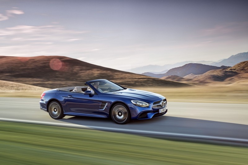 2017-mercedes-benz-sl-leaked-ahead-of-official-reveal3