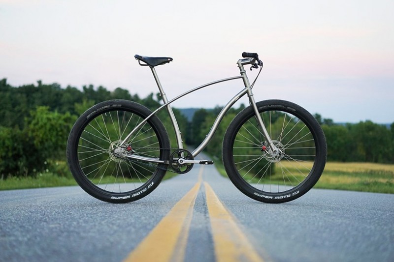 budnitz-no-3-is-a-seriously-cool-bike-with-a-titanium-frame-that-weighs-only-3-6-lbs1