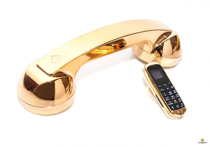 goldgenies-24k-gold-bluetooth-headset-is-also-a-wearable-phone3