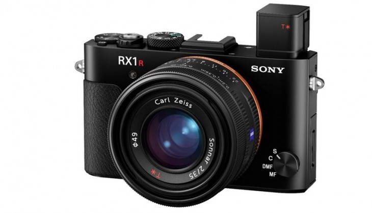 Sony’s RX1R II Full-Frame Compact Camera Features 42.4 Megapixel Sensor