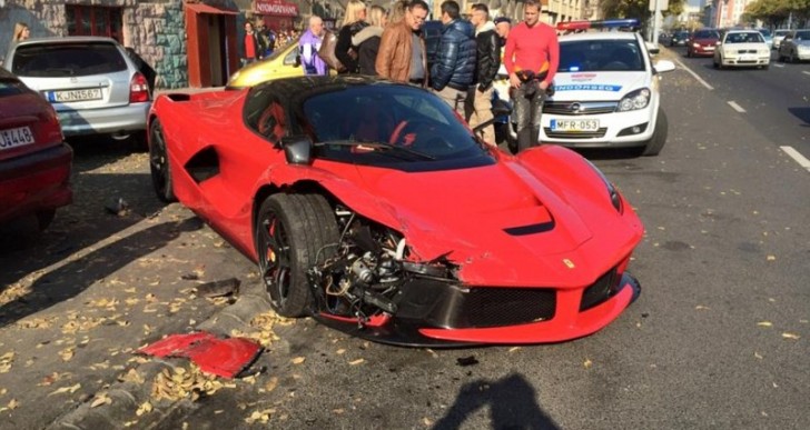 Unlucky Driver Crashes His LaFerrari Moments After Leaving the Dealership