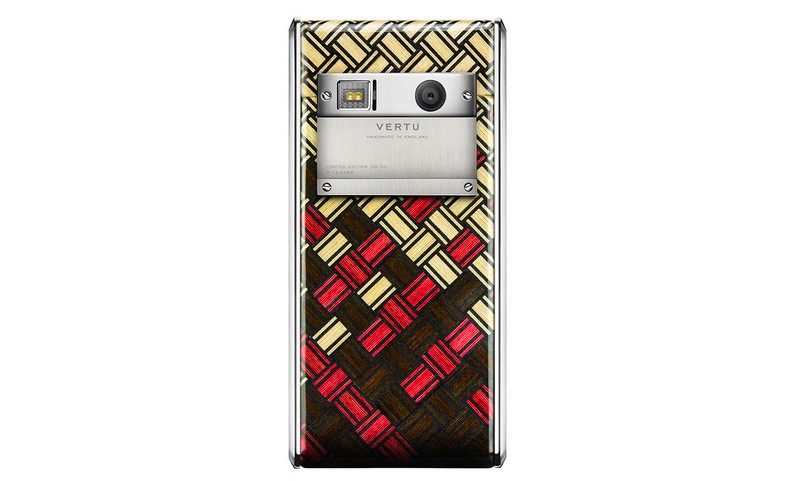 vertus-latest-smartphone-features-traditional-japanese-marquetry4