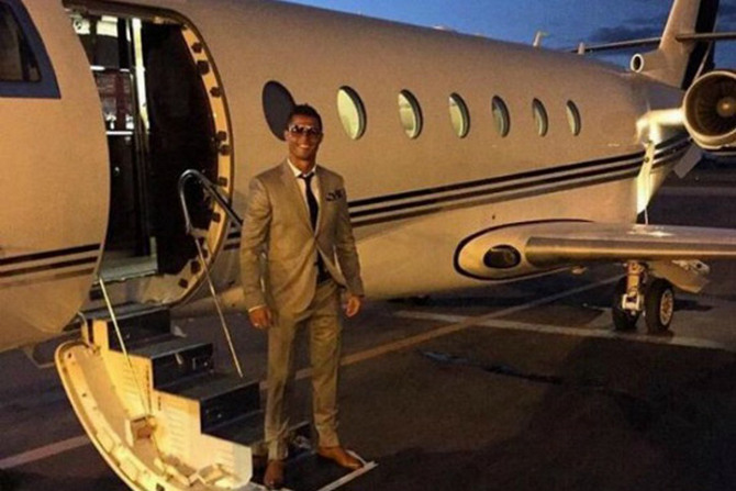 Ronaldo Treats Himself to a Gulfstream G200 Jet