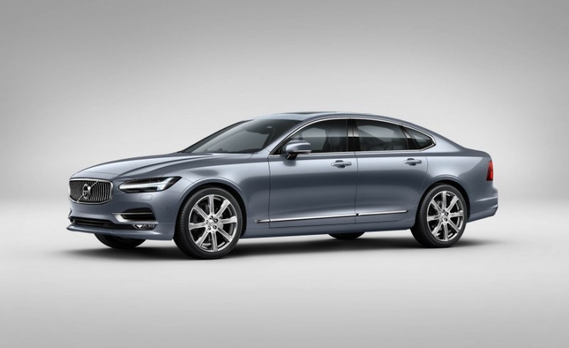 volvos-2017-s90-flagship-is-a-luxurious-all-wheel-drive-hybrid6