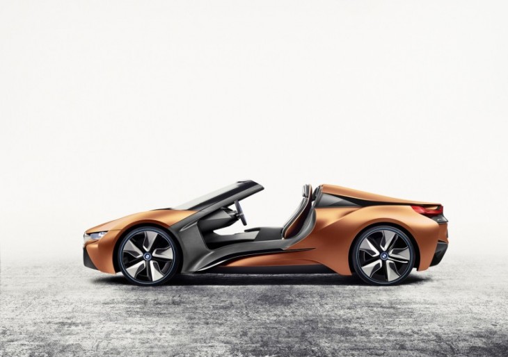 BMW Reveals Door-less Autonomous Concept