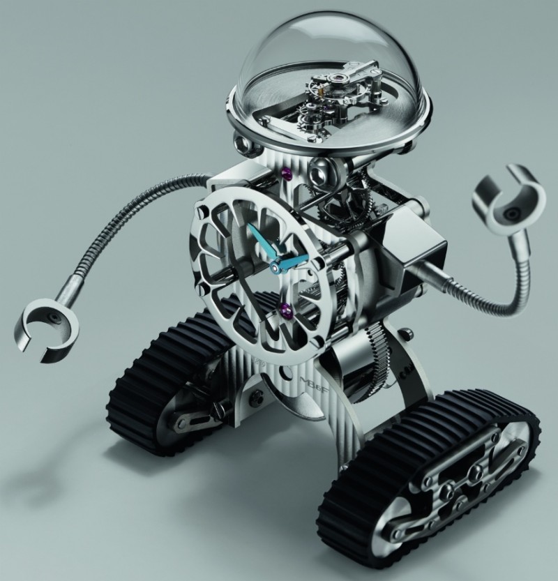 mbf-sherman-is-a-robot-shaped-clock3