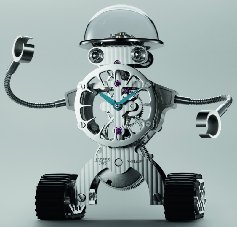 mbf-sherman-is-a-robot-shaped-clock4