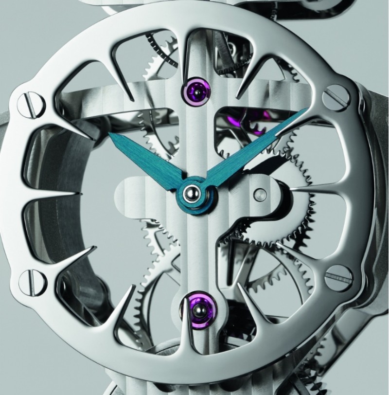 mbf-sherman-is-a-robot-shaped-clock8