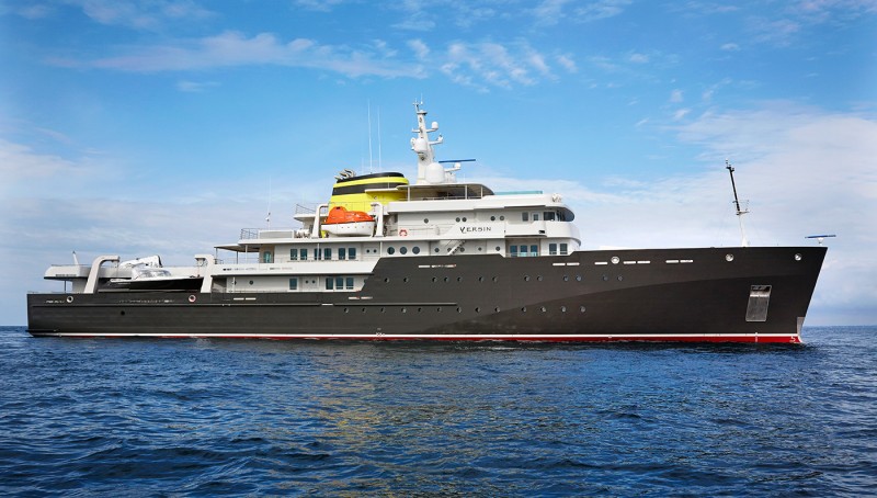 this-18-passenger-explorer-superyacht-can-take-you-on-some-serious-expeditions13