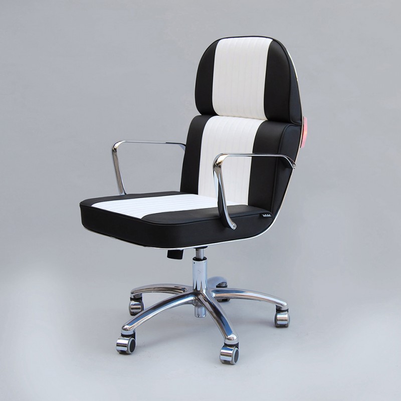 bel-bel-turns-vespa-scooters-into-office-chairs12
