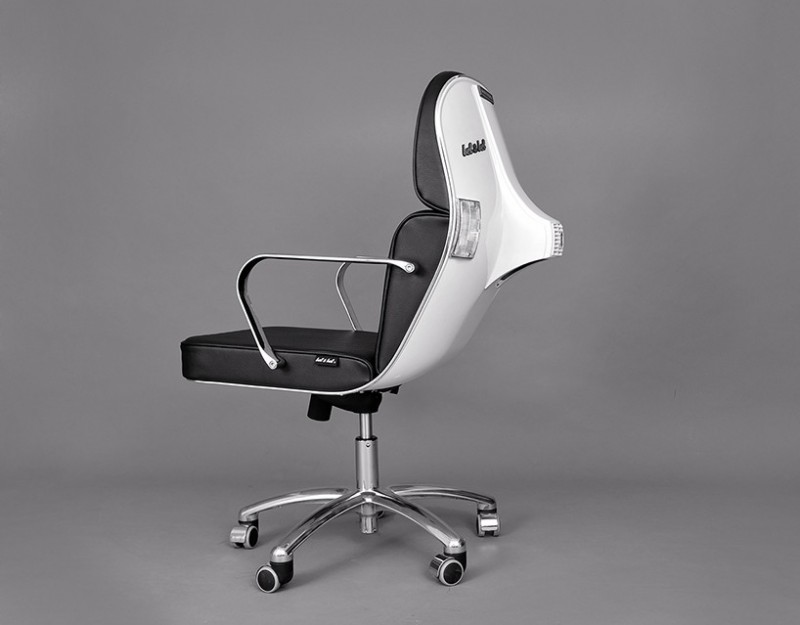 bel-bel-turns-vespa-scooters-into-office-chairs6