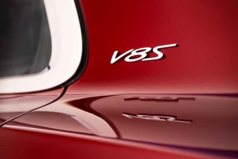 bentley-introduces-sportier-flying-spur-v8-s6