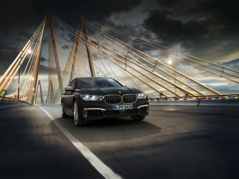 bmw-finally-gives-its-7-series-the-m-treatment-with-m760li-xdrive25