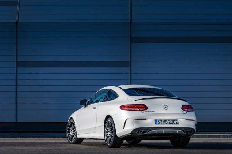 mercedes-amg-adds-c43-4matic-coupe-to-2017-lineup10