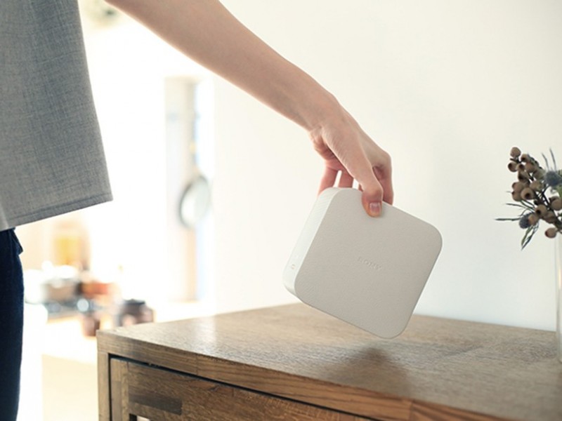 sony-unveils-portable-ultra-short-throw-projector8
