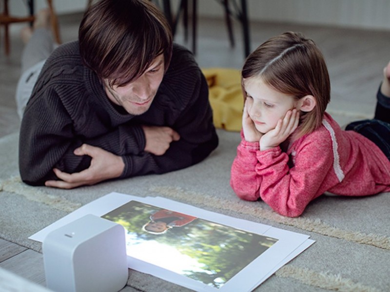 sony-unveils-portable-ultra-short-throw-projector9