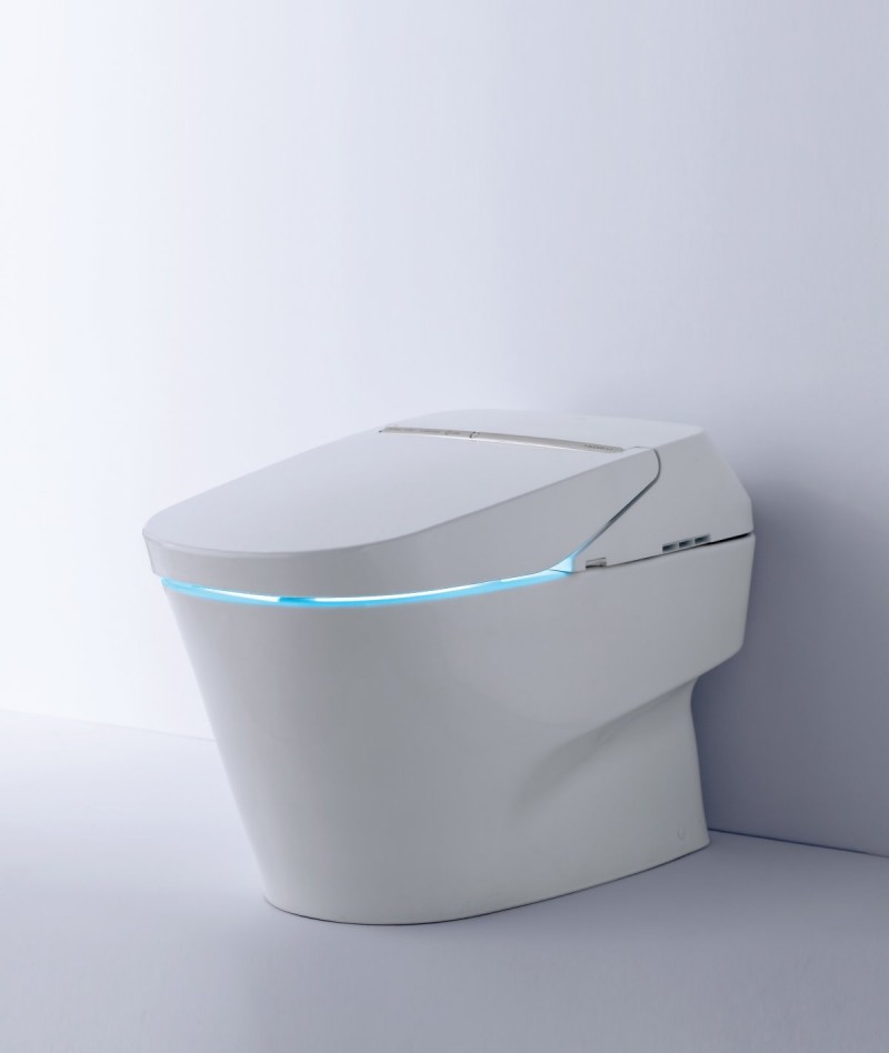 this-10k-smart-toilet-comes-with-a-wireless-remote4