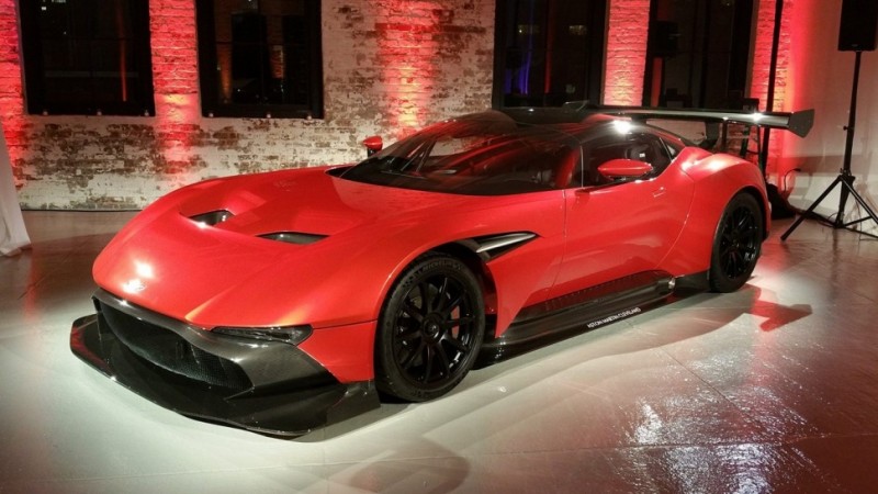 used-aston-martin-vulcan-pops-up-on-the-market-for-3-4m1