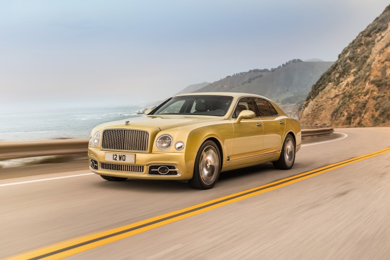 bentley-redesigns-the-mulsanne-and-mulsanne-speed-for-201713