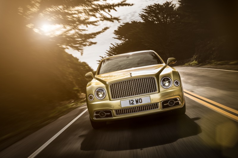 bentley-redesigns-the-mulsanne-and-mulsanne-speed-for-201716