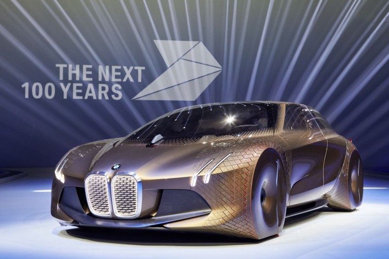 bmw-looks-to-the-distant-future-with-vision-next-10012