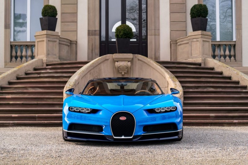 bugatti-finally-unveils-the-2-6-million-1500-horsepower-chiron-supercar10