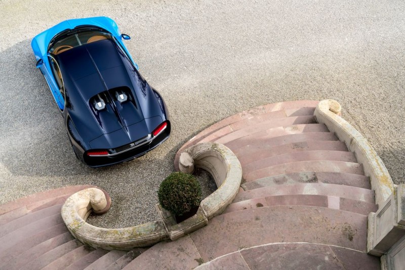 bugatti-finally-unveils-the-2-6-million-1500-horsepower-chiron-supercar13