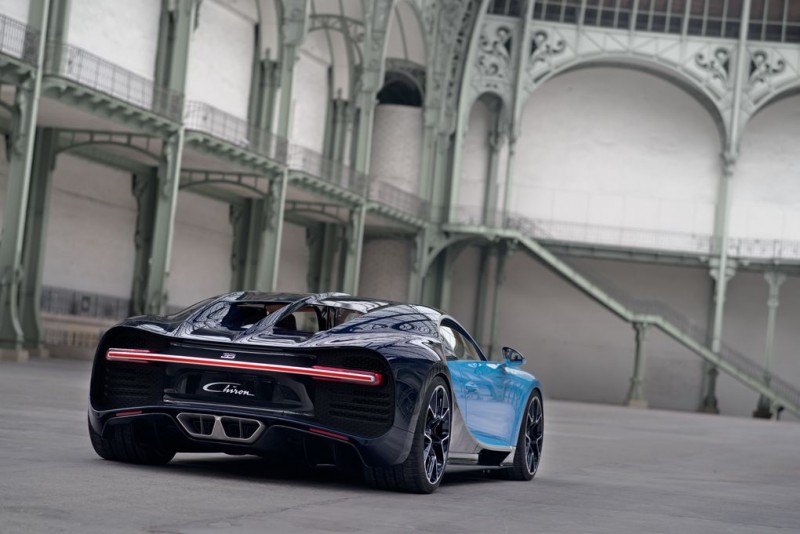 bugatti-finally-unveils-the-2-6-million-1500-horsepower-chiron-supercar6