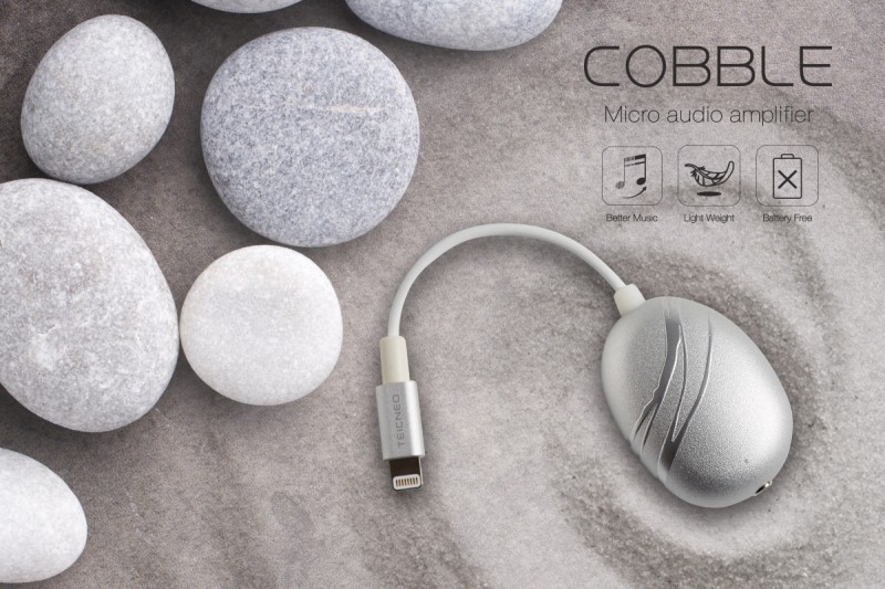 enjoy-high-resolution-audio-on-your-iphone-with-cobble-portable-amplifier1