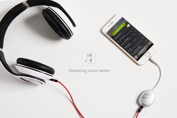 Enjoy High-Resolution Audio on Your iPhone With Cobble Portable Amplifier
