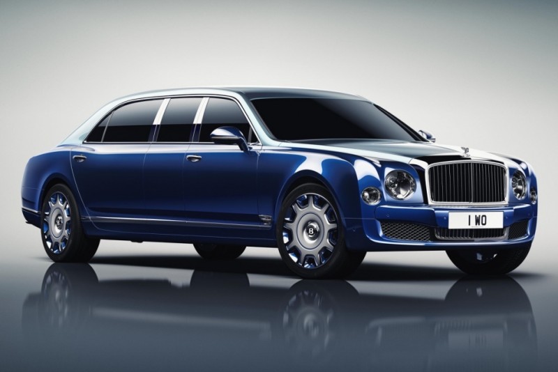 make-a-grand-entrance-with-bentleys-mulsanne-grand-limousine-by-mulliner1